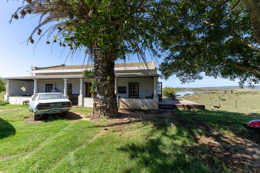 4 Bedroom Property for Sale in Mossel Bay Rural Western Cape